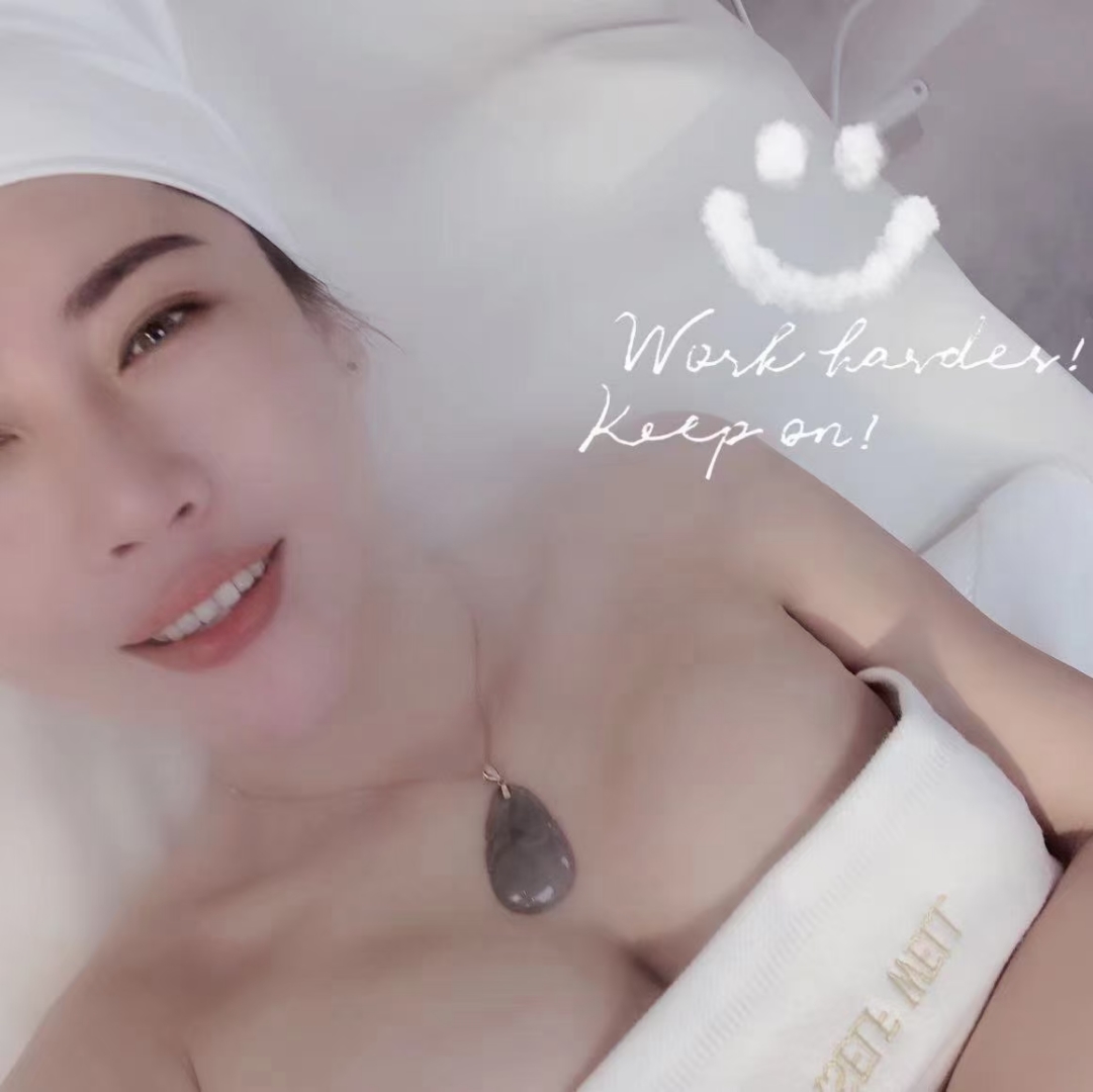 温柔敏感的美妞